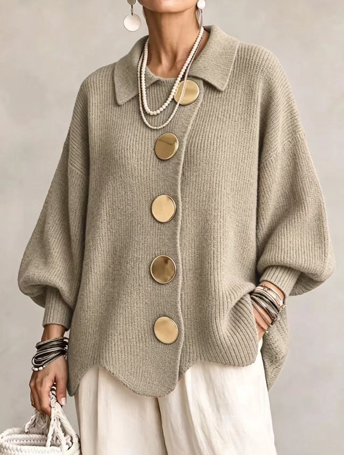 ROUSSEAU BORDEAUX | CARDIGAN OVERSIZE À GROS BOUTONS DORÉS POUR FEMMES